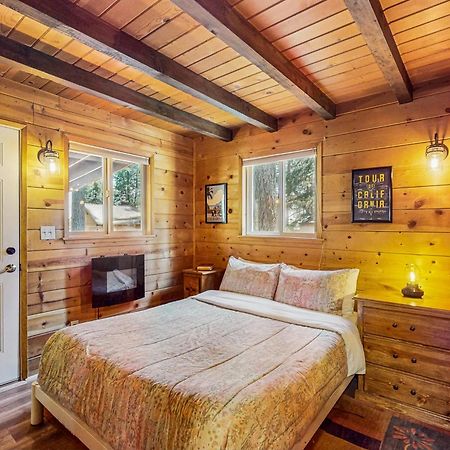 Bristlecone Cottage Биг Бэар Лейк Экстерьер фото